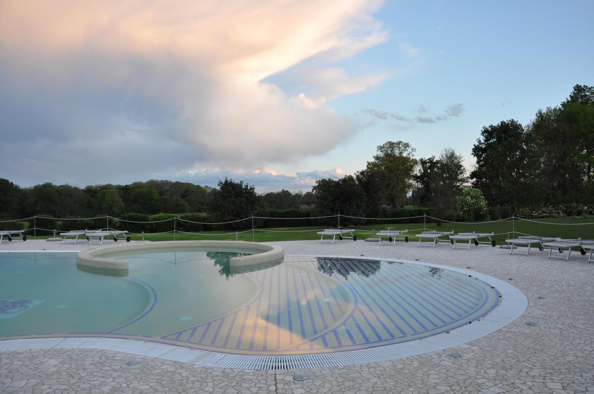 Relais Bella Rosina Pool & Spa La Cassa Экстерьер фото