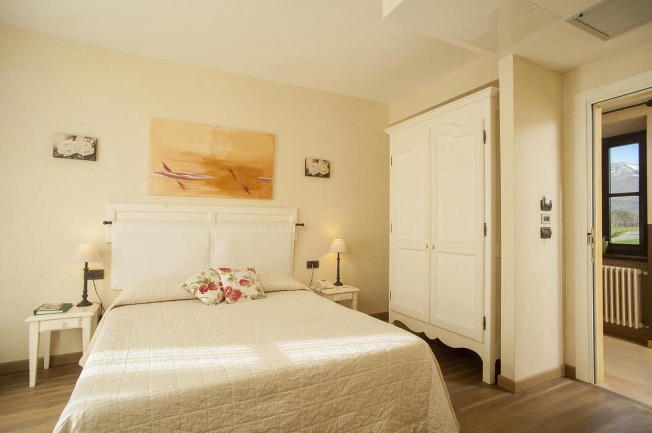 Relais Bella Rosina Pool & Spa La Cassa Номер фото